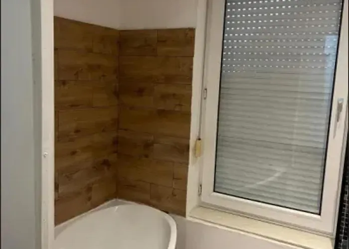 House With 3 Bedrooms In Mons, 120 M², Garden Holiday home Mons